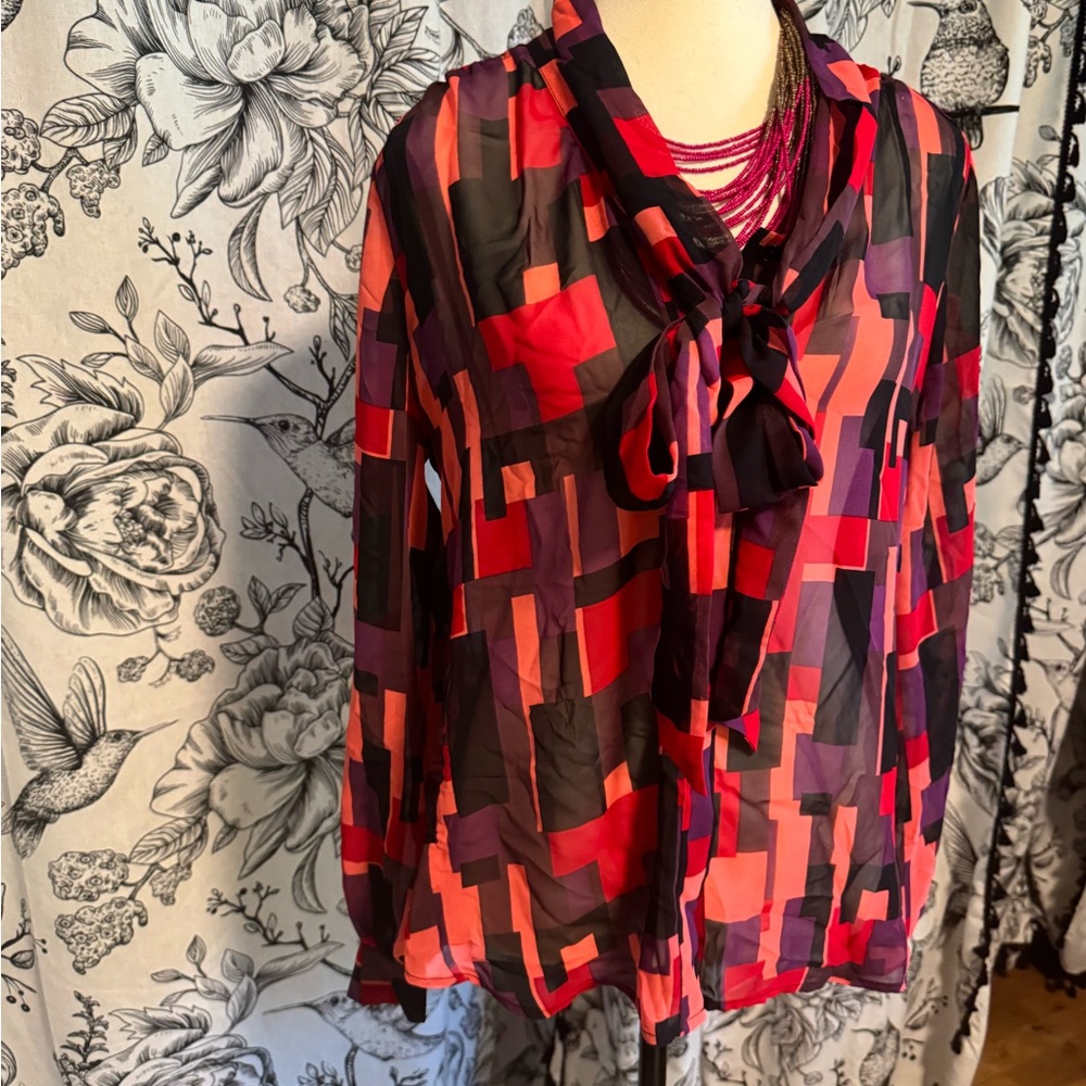 Liz Claiborne Red and Black Geometric Blouse